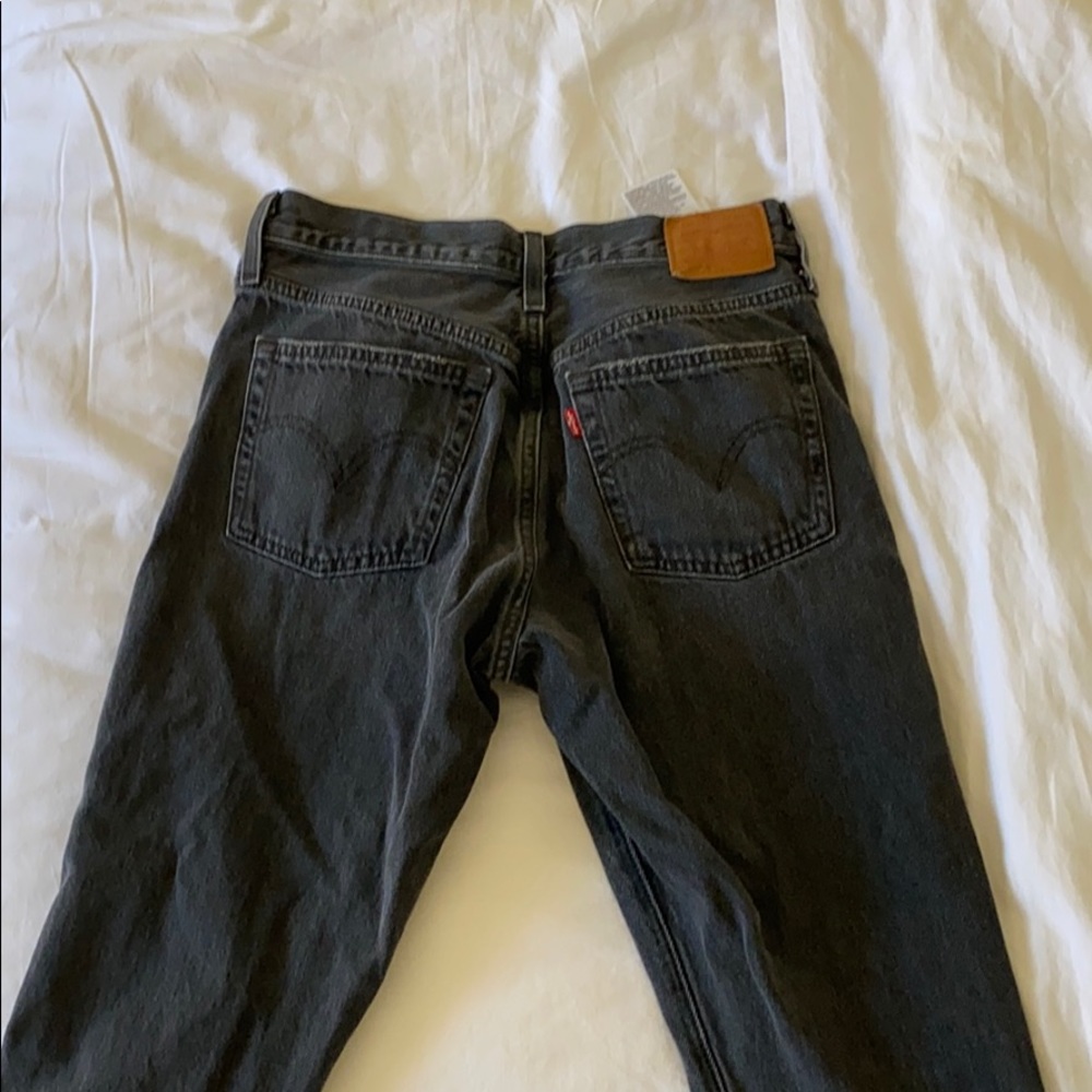 Levi’s - Picture 2 of 3